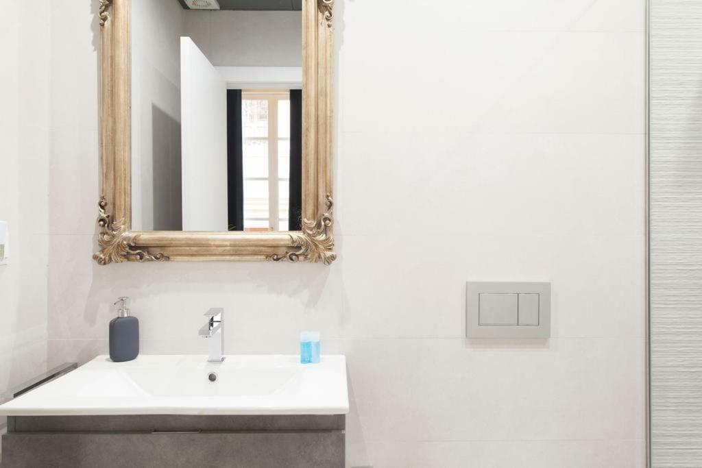 Mediterranean Flats Plaza Redonda Walencja Zewnętrze zdjęcie