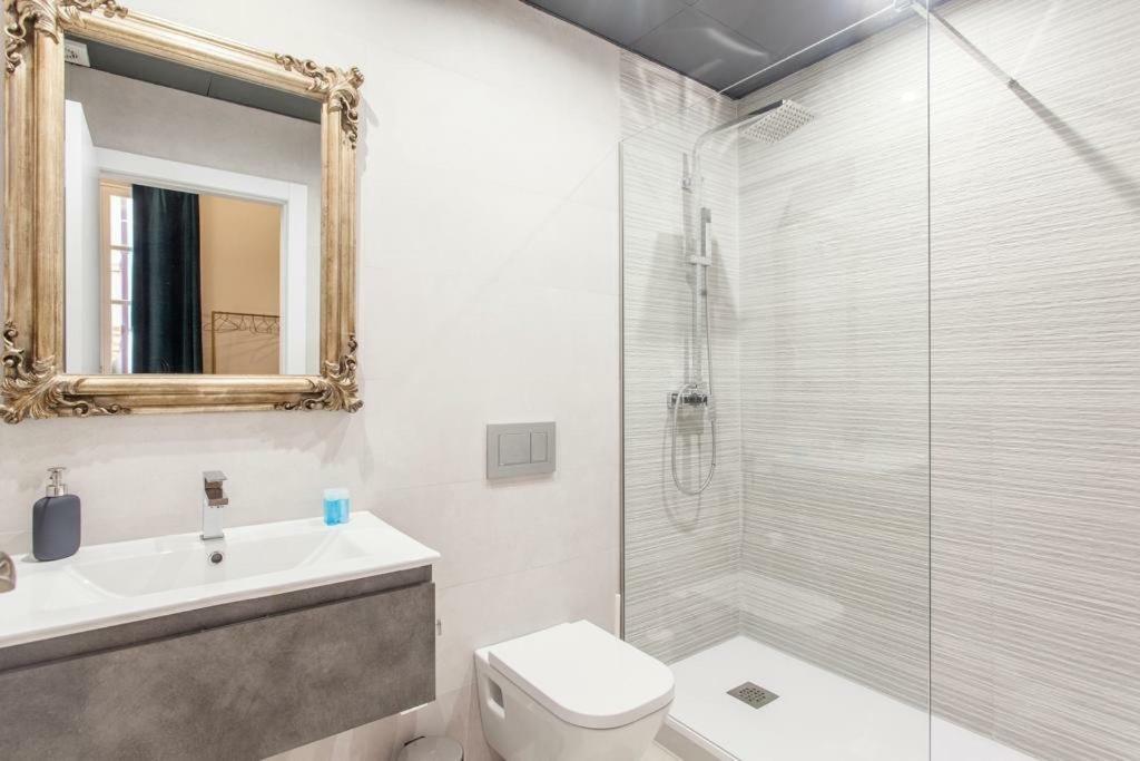 Mediterranean Flats Plaza Redonda Walencja Zewnętrze zdjęcie